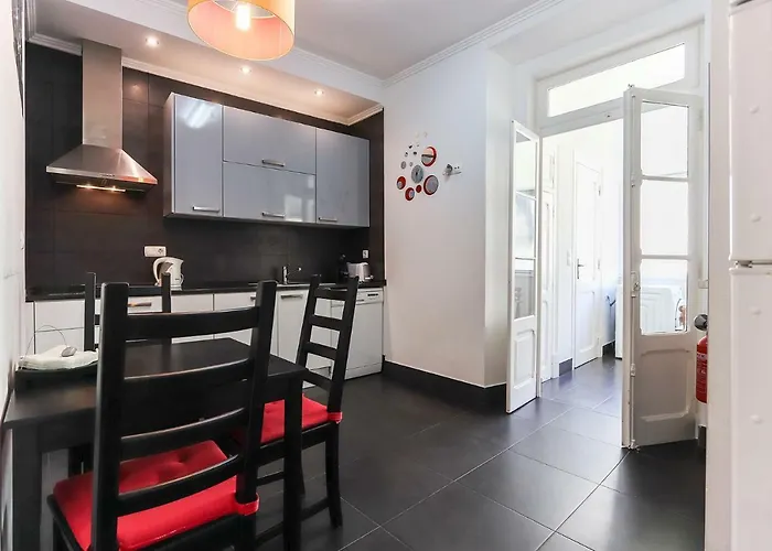 Lisbon Apartments In Anjos